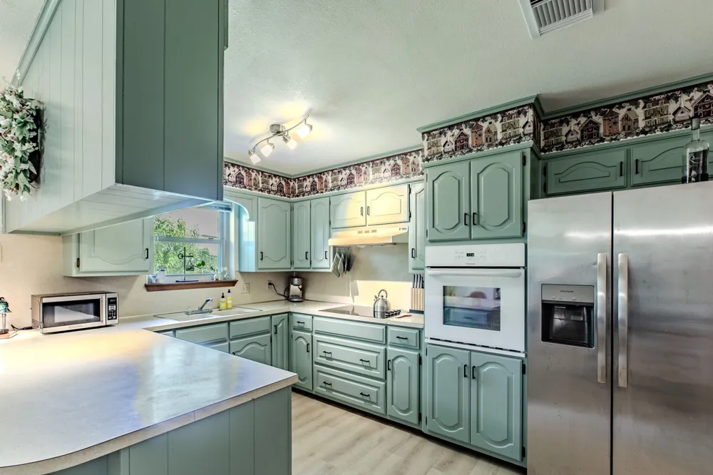 1057 Radisson Drive Hewitt, TX 76643