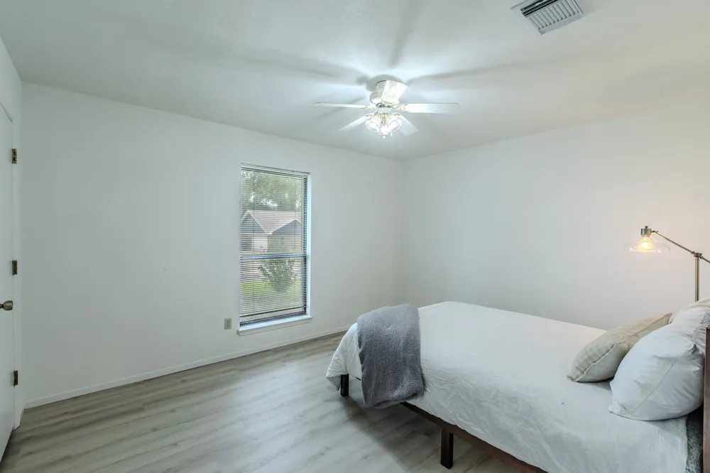 1057 Radisson Drive Hewitt, TX 76643