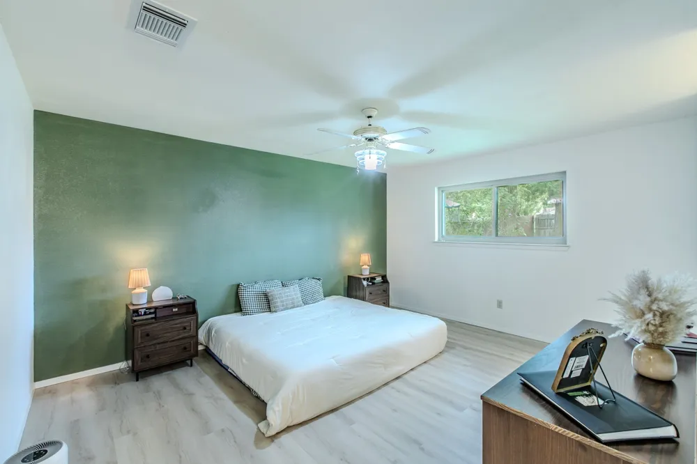 1057 Radisson Drive Hewitt, TX 76643