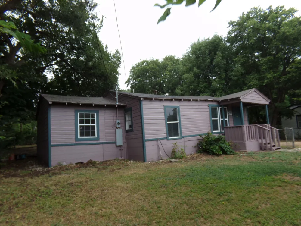 1310 Carroll Avenue Duncanville, TX 75137