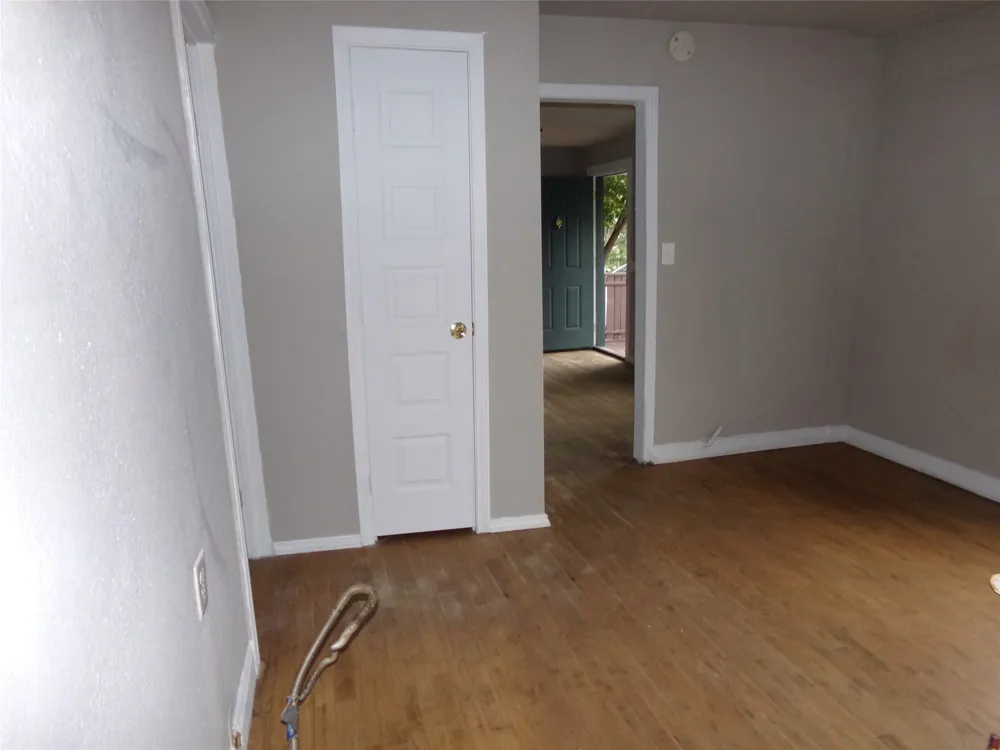 1310 Carroll Avenue Duncanville, TX 75137