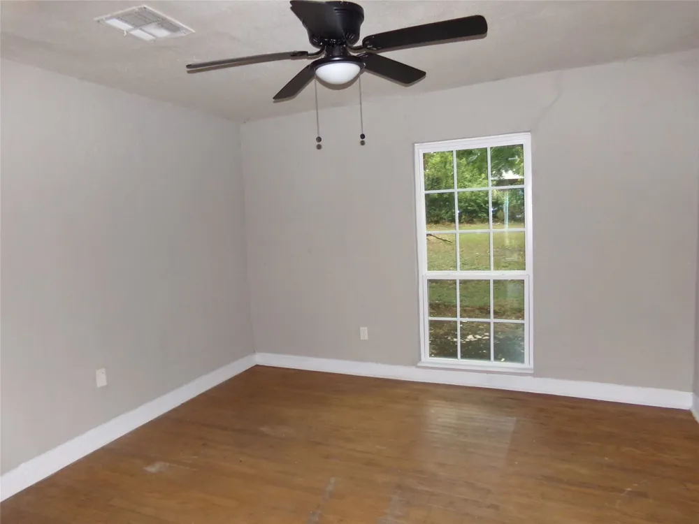 1310 Carroll Avenue Duncanville, TX 75137