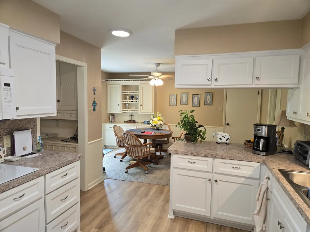 238 Linda Lane Duncanville, TX 75137