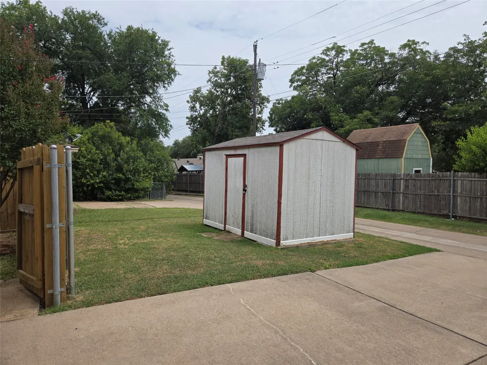 238 Linda Lane Duncanville, TX 75137