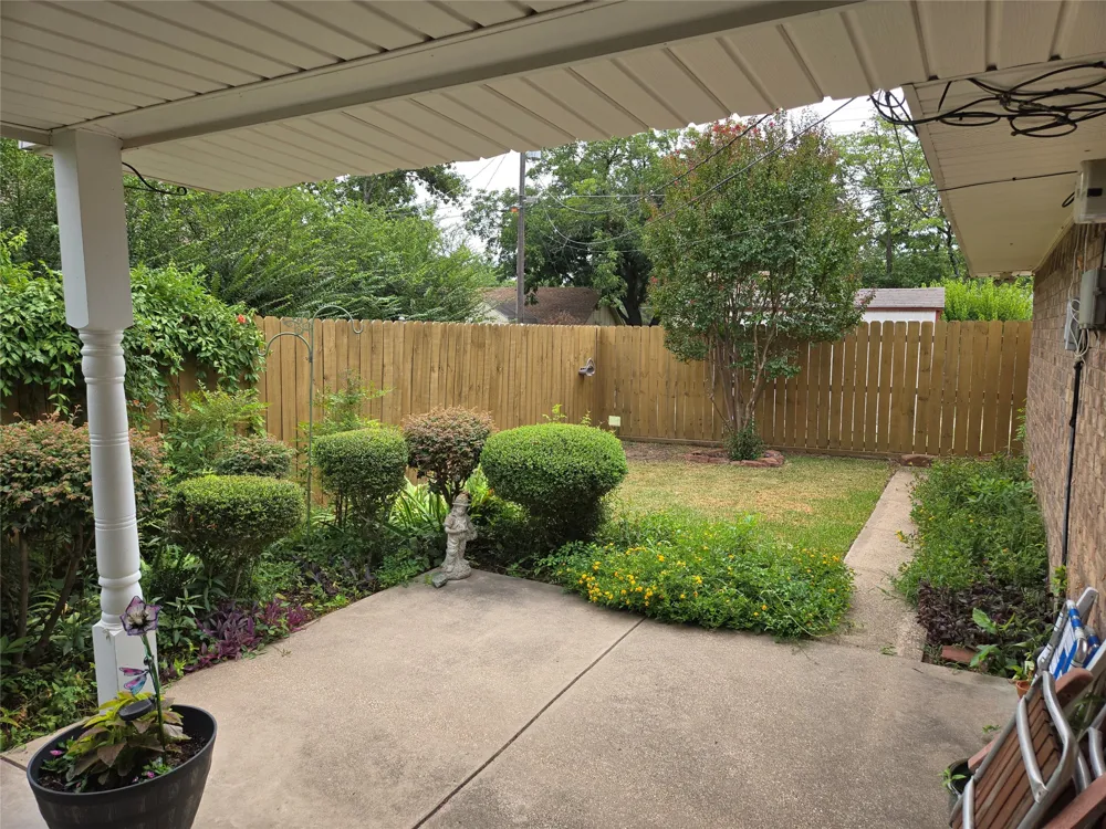 238 Linda Lane Duncanville, TX 75137