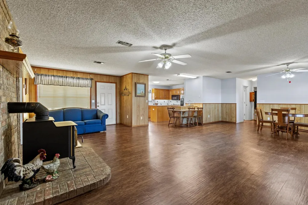 1858 Farm Road 1506 Paris, TX 75460