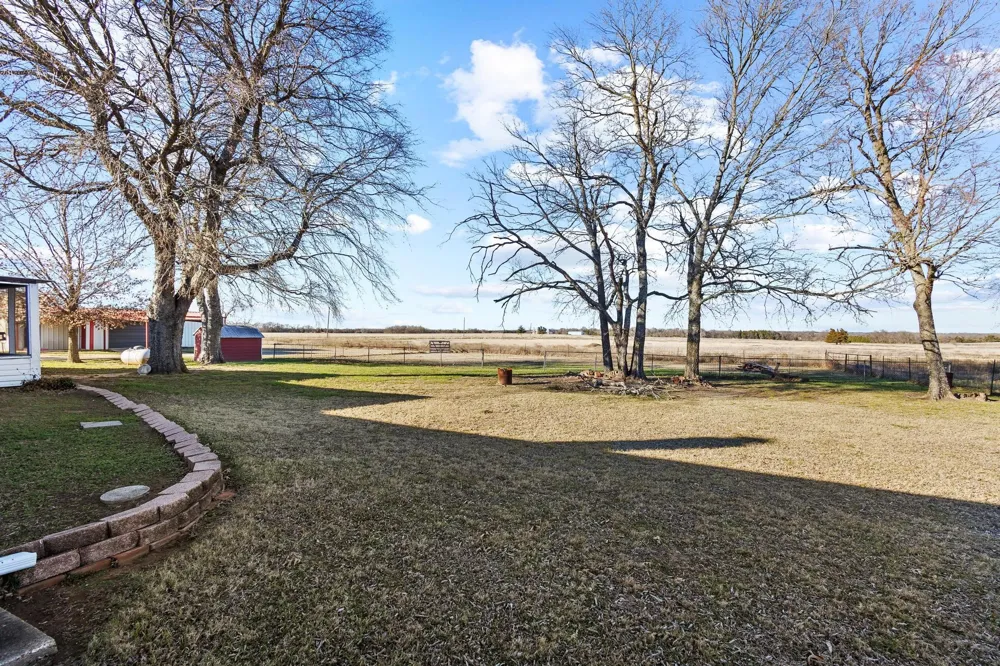 1858 Farm Road 1506 Paris, TX 75460