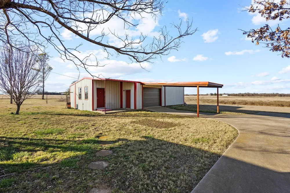 1858 Farm Road 1506 Paris, TX 75460