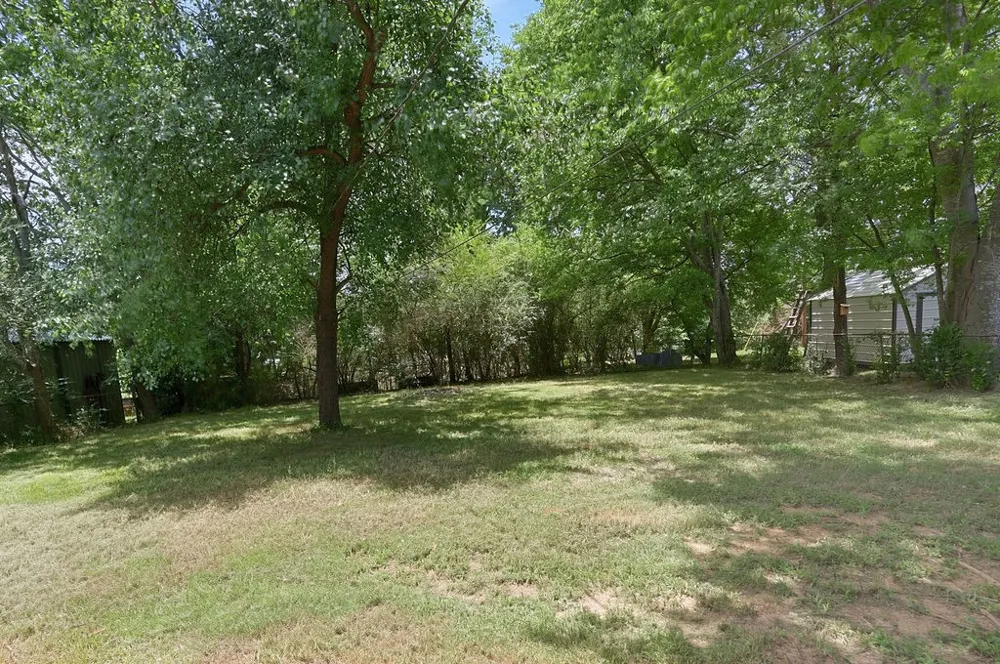 327 Randolph Street Lone Star, TX 75668
