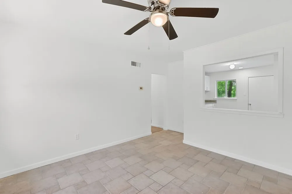 327 Randolph Street Lone Star, TX 75668