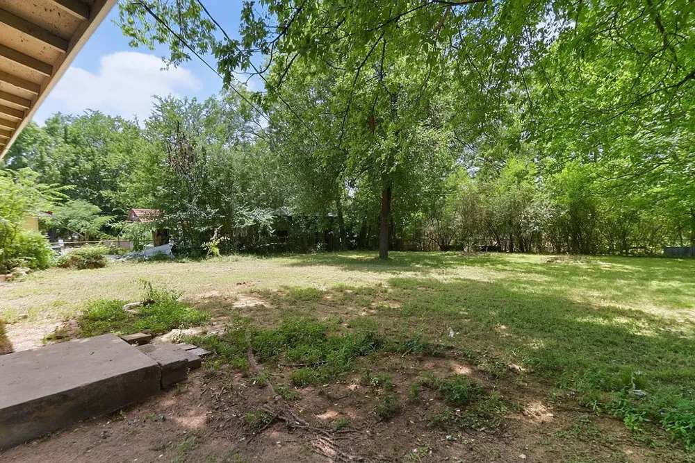 327 Randolph Street Lone Star, TX 75668
