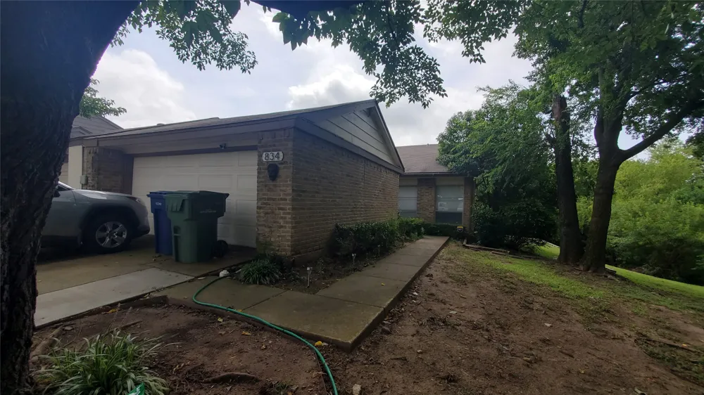 834 Pebble Beach Drive Garland, TX 75043