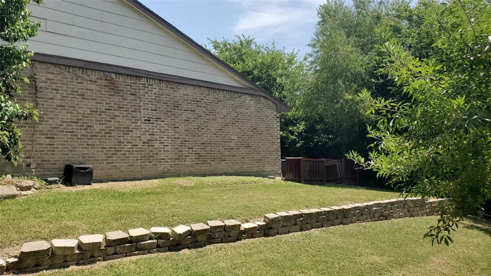 834 Pebble Beach Drive Garland, TX 75043