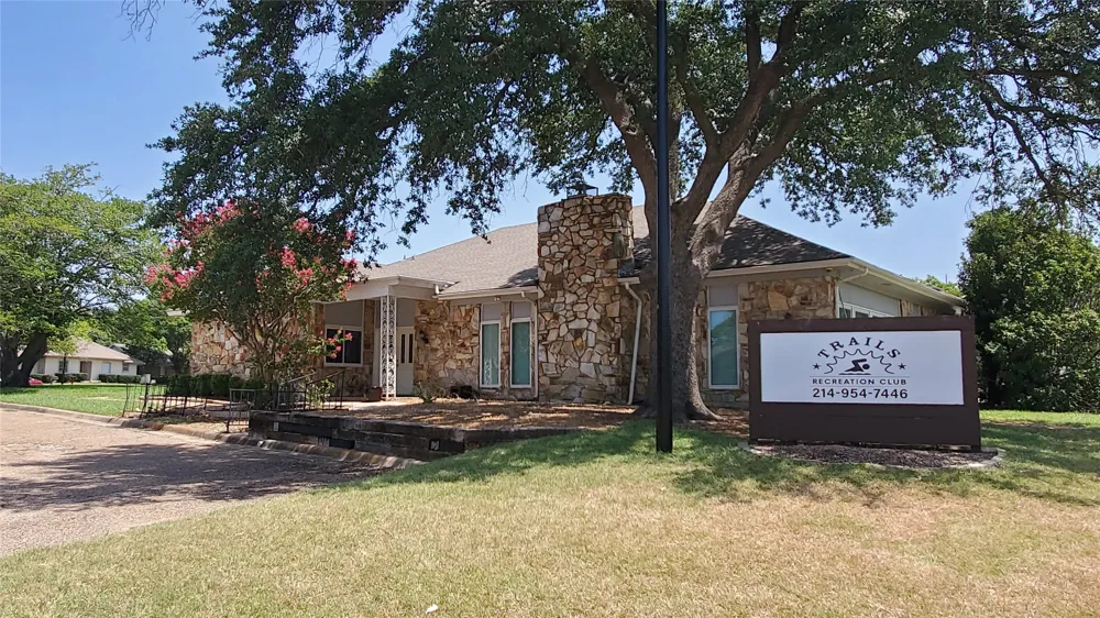 834 Pebble Beach Drive Garland, TX 75043