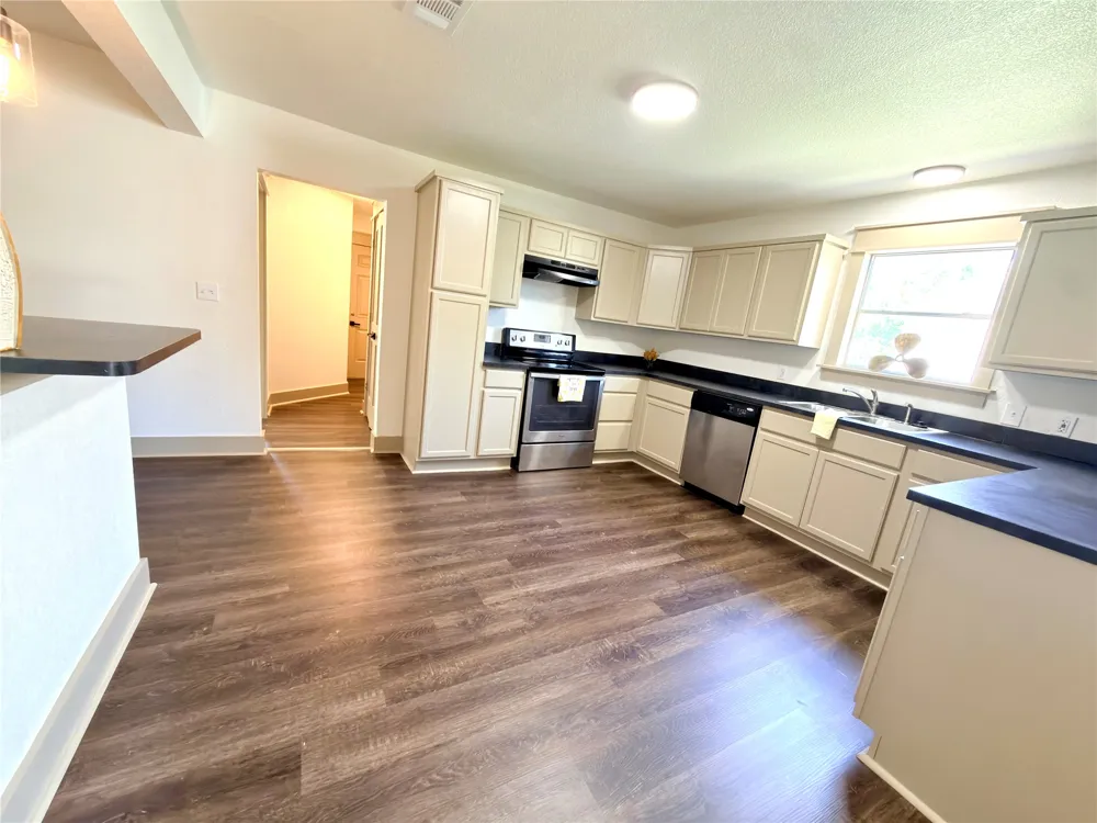 707 Reynolds Street Goldthwaite, TX 76844