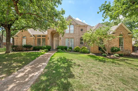 1004 Chimney Hill Trail