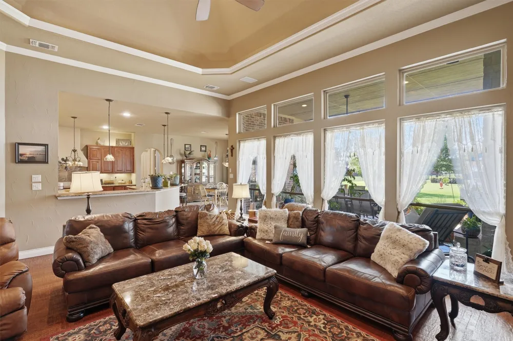 108 Concorde Circle Cresson, TX 76035