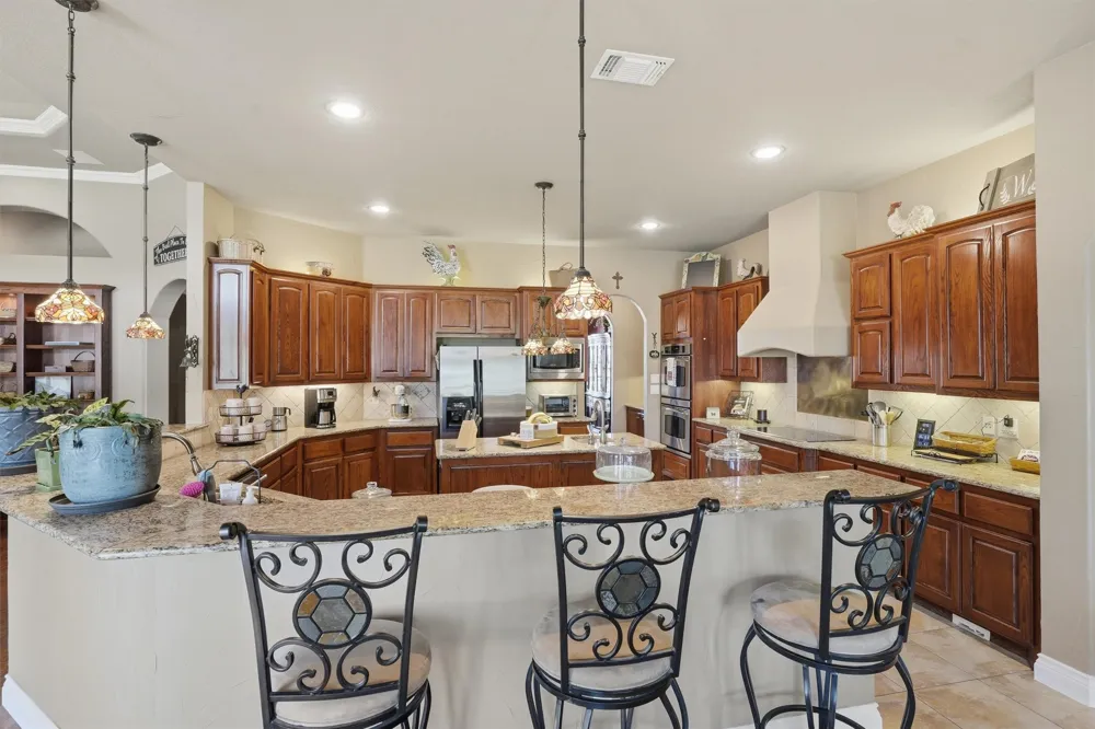 108 Concorde Circle Cresson, TX 76035