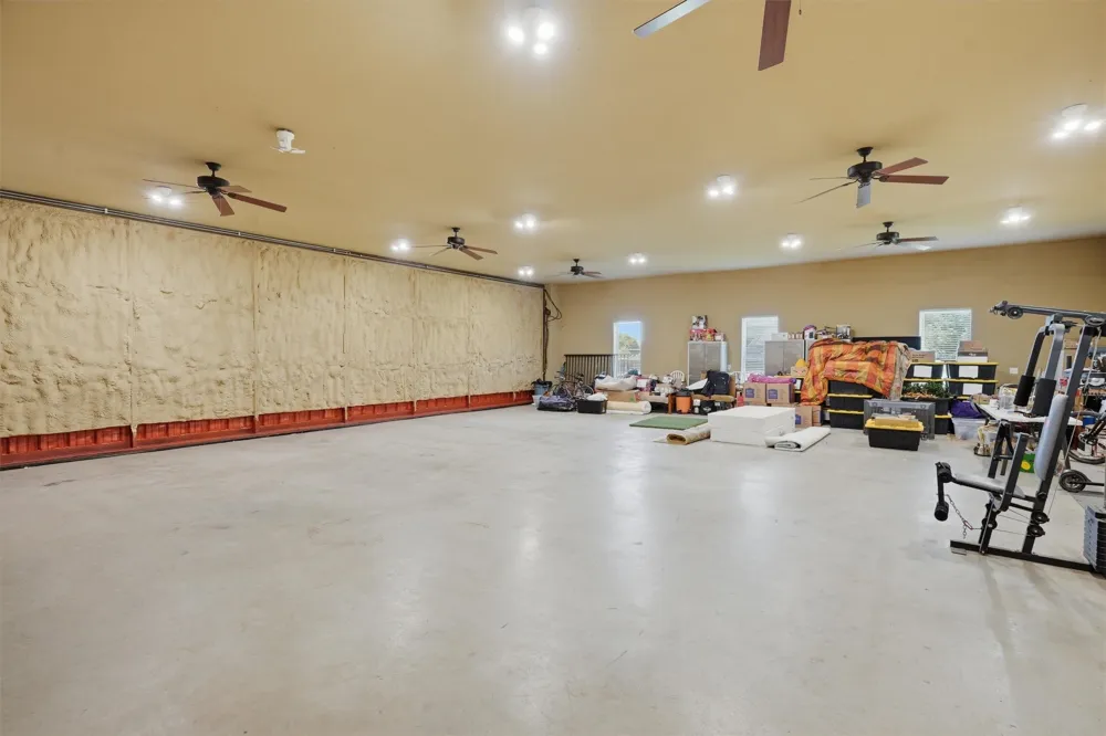 108 Concorde Circle Cresson, TX 76035