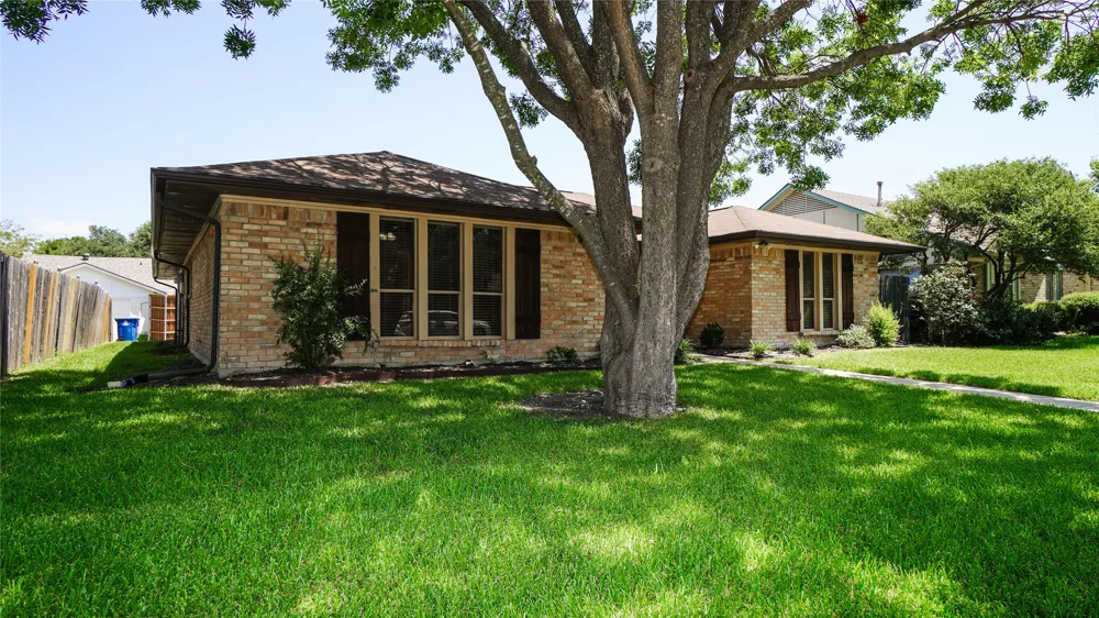 7113 Ridgeview Drive Rowlett, TX 75089