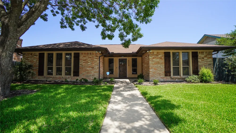 7113 Ridgeview Drive Rowlett, TX 75089