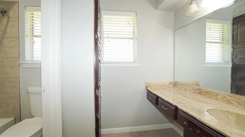 7113 Ridgeview Drive Rowlett, TX 75089