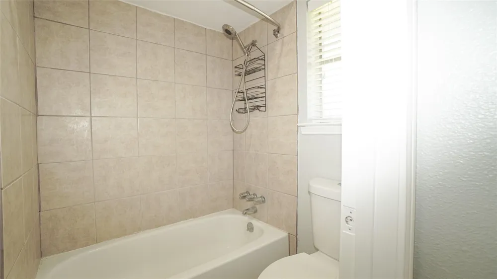 7113 Ridgeview Drive Rowlett, TX 75089