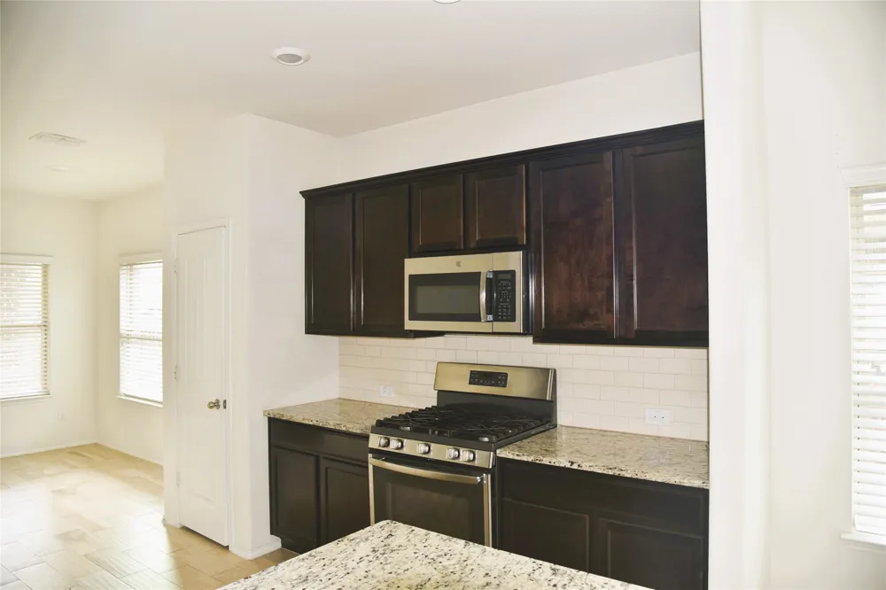 1405 Acmite Avenue Cross Roads, TX 76227