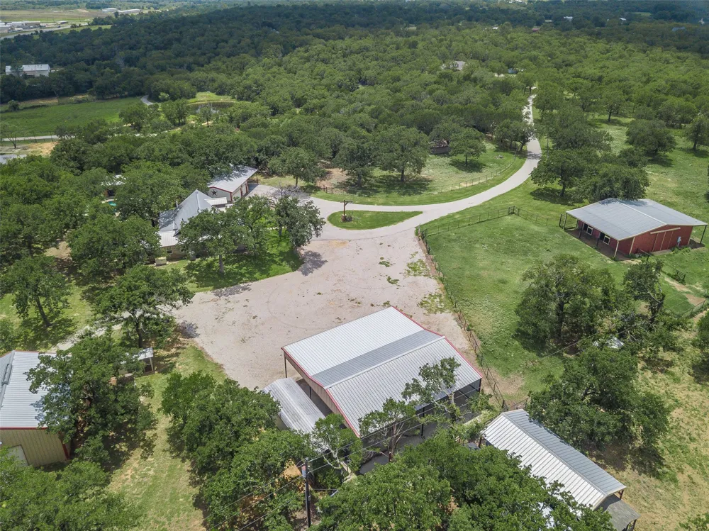 3911 Highway 281 Mineral Wells, TX 76067