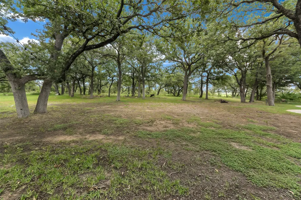 3911 Highway 281 Mineral Wells, TX 76067