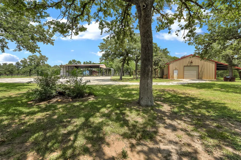 3911 Highway 281 Mineral Wells, TX 76067