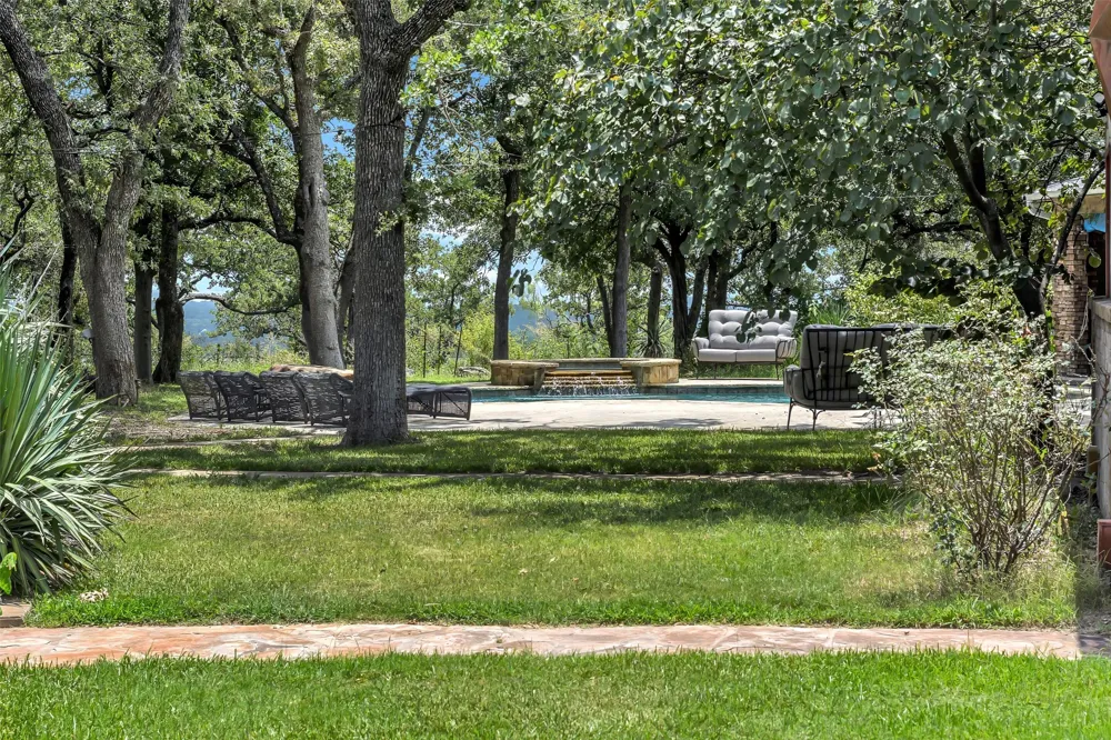 3911 Highway 281 Mineral Wells, TX 76067