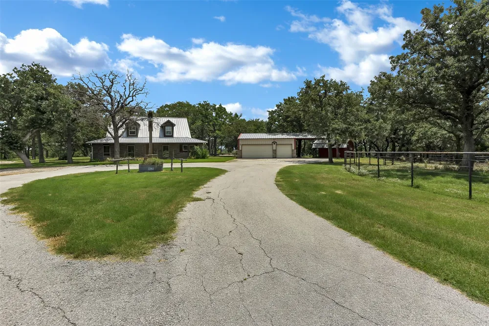 3911 Highway 281 Mineral Wells, TX 76067