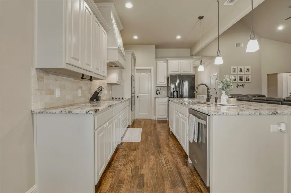 125 Oak View Drive Godley, TX 76044