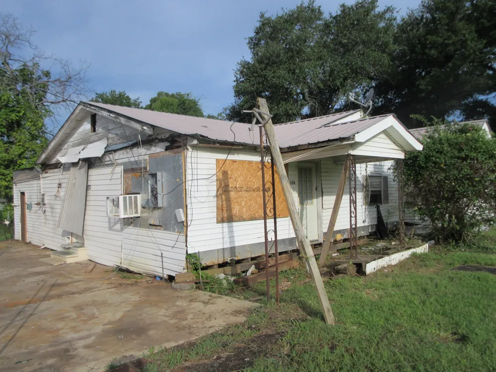 124 Sibley Street Oil City, LA 71061