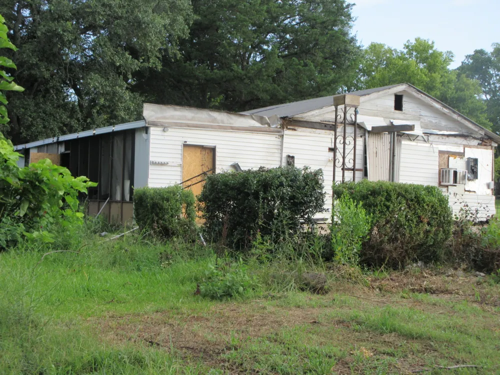 124 Sibley Street Oil City, LA 71061