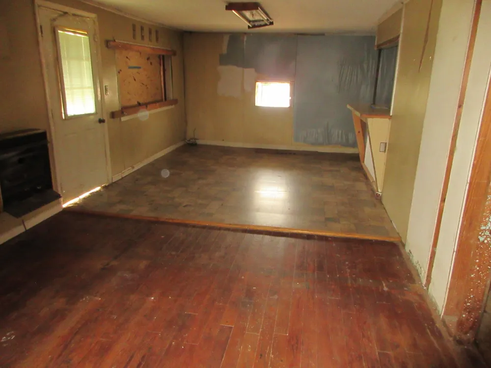 124 Sibley Street Oil City, LA 71061