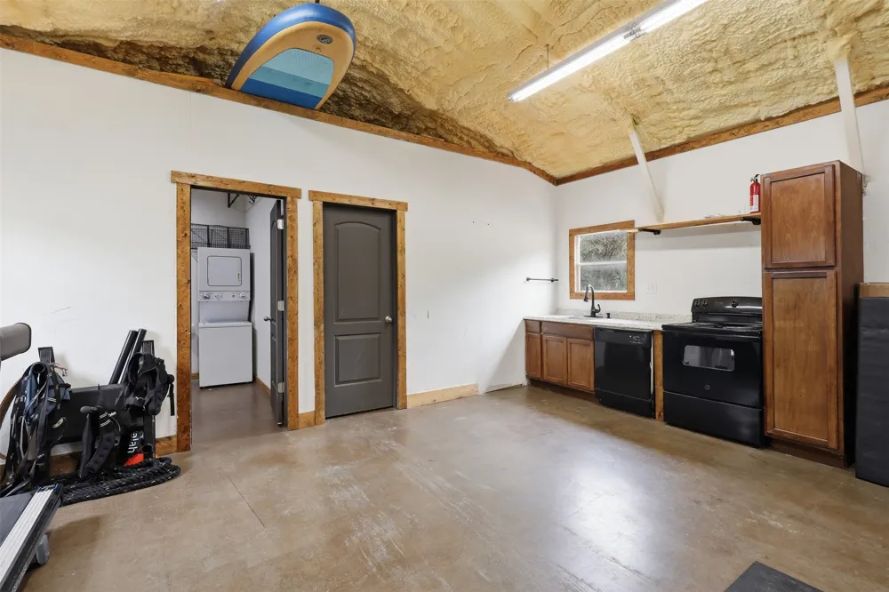 1478 County Road 409 Nemo, TX 76070
