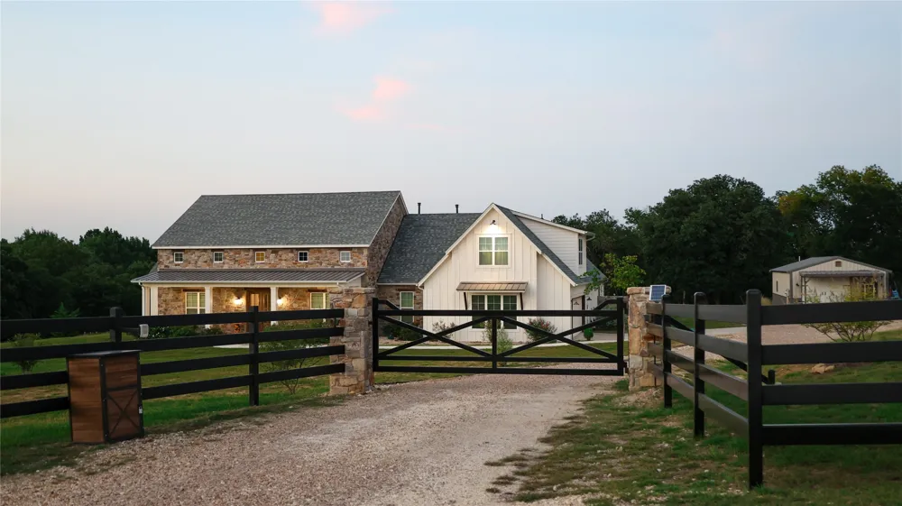 1478 County Road 409 Nemo, TX 76070
