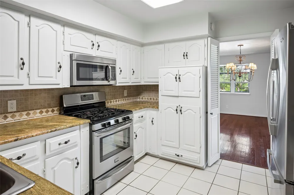 10503 Berry Knoll Drive Dallas, TX 75230