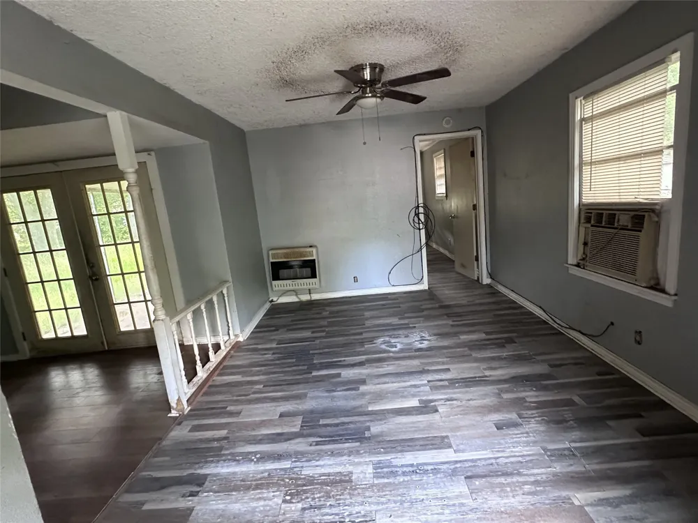 107 Mountain View Drive Daingerfield, TX 75638