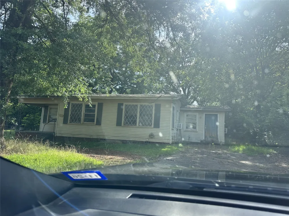 107 Mountain View Drive Daingerfield, TX 75638