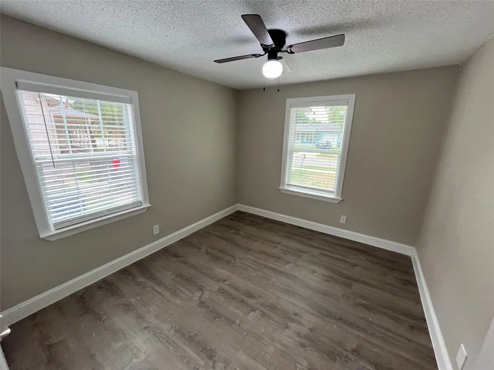 719 Fairwood Drive Dallas, TX 75232