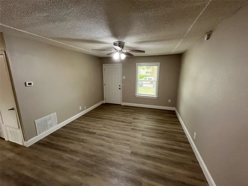 719 Fairwood Drive Dallas, TX 75232