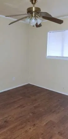 105 E Tyler Street #A Ennis, TX 75119