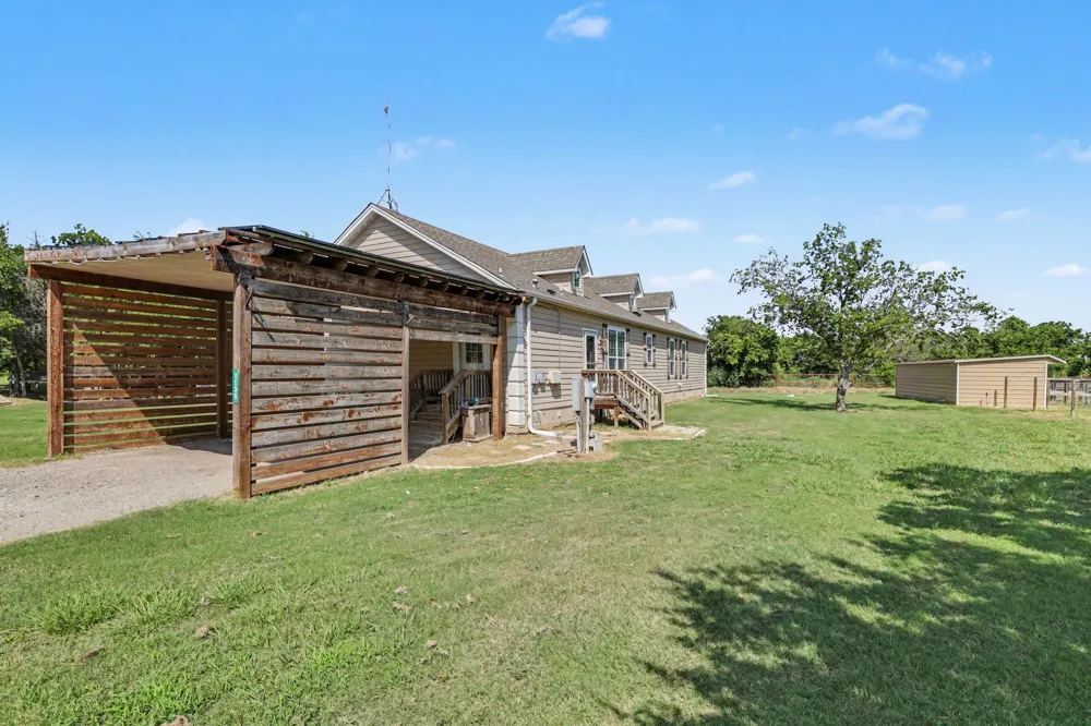 1135 Leo Andrews Road Whitesboro, TX 76273