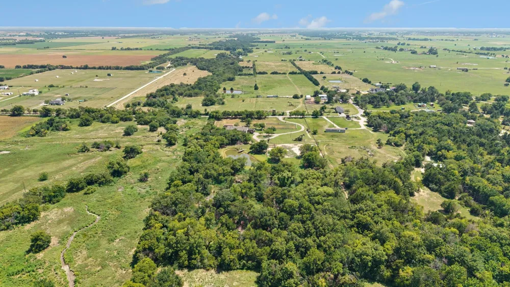 1135 Leo Andrews Road Whitesboro, TX 76273