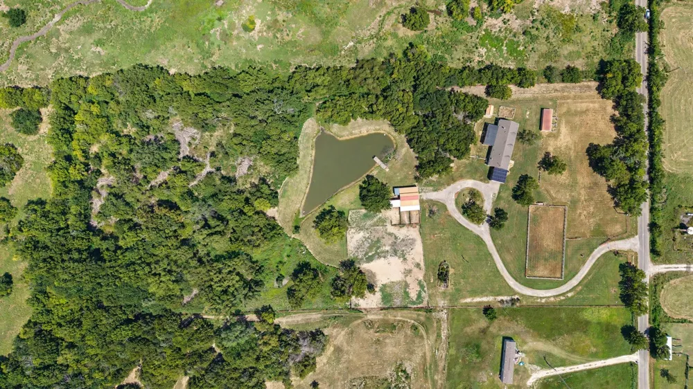 1135 Leo Andrews Road Whitesboro, TX 76273