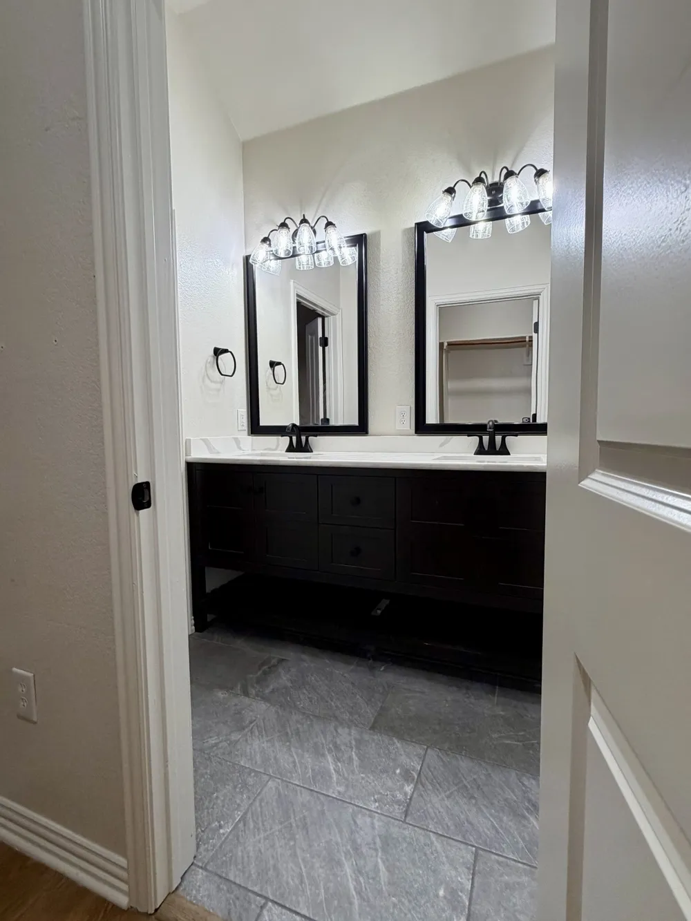 1001 Roberts Bend Granbury, TX 76048