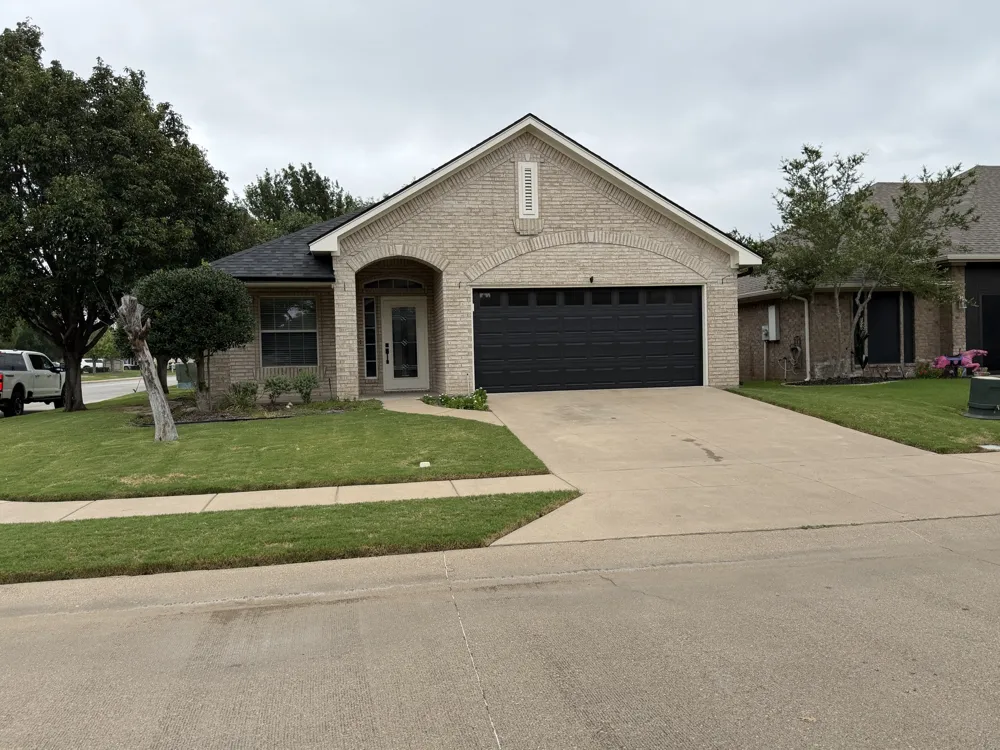 1001 Roberts Bend Granbury, TX 76048